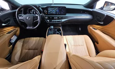 Lexus LS