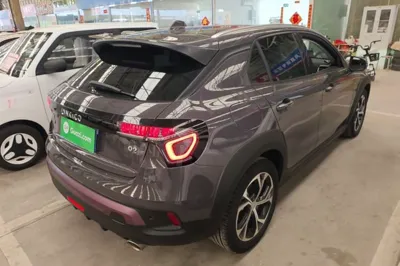 Lynk & Co 02