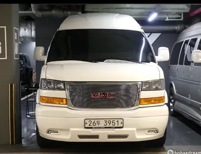 GMC Savana