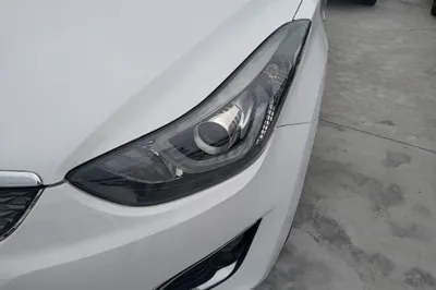 Hyundai Elantra (5th Generation