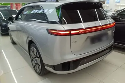Xpeng G9