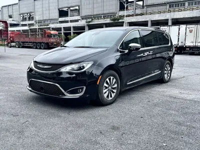 Chrysler Grand Voyager PHEV (Import)