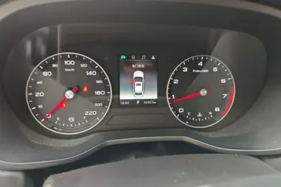 Roewe i5