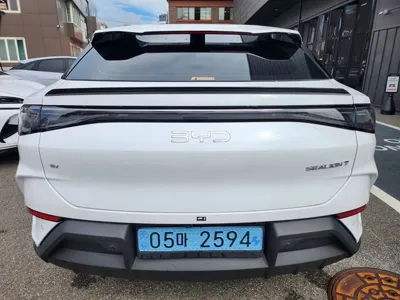 BYD Sealion 7
