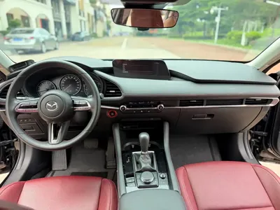 Mazda 3 Axela