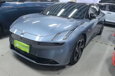 Lynk & Co Z10