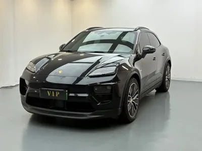 Porsche Macan EV