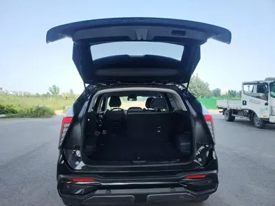 Geely Boyue L