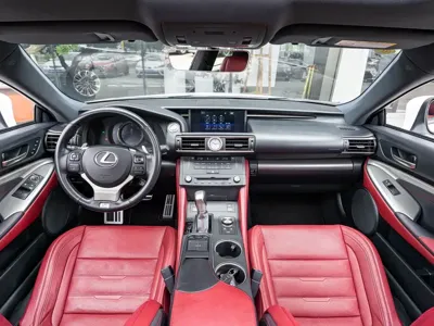 Lexus RC