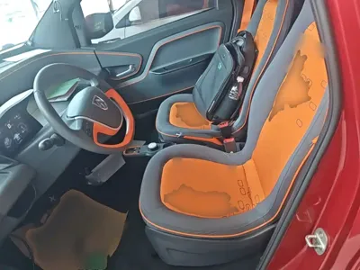 Baojun E100