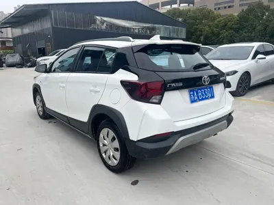 Toyota Yaris L