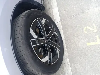 Volvo 沃尔沃XC70插电式混动