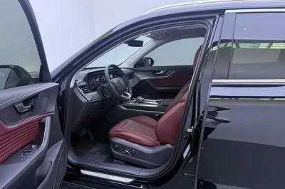 Hongqi HS5