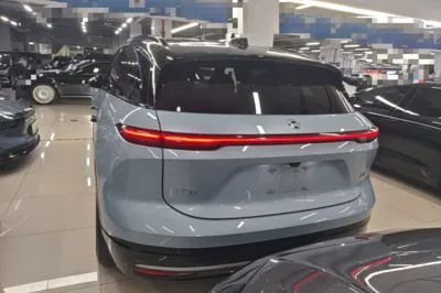 Nio EC6