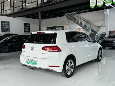 Volkswagen Golf EV