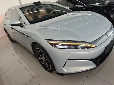 BYD 汉L