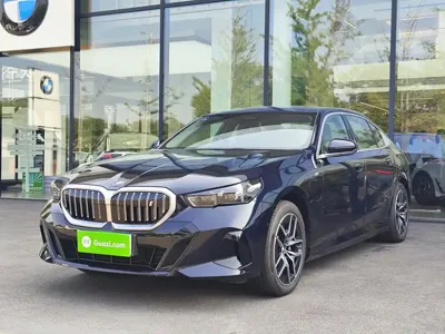 BMW i5