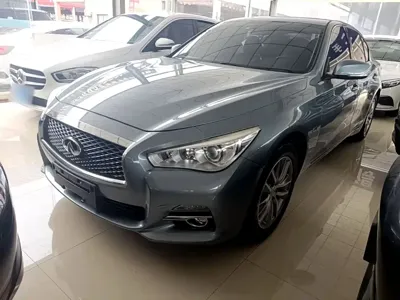 Infiniti Q50L