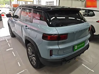 Geely ICON