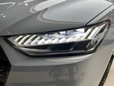 Audi A7L
