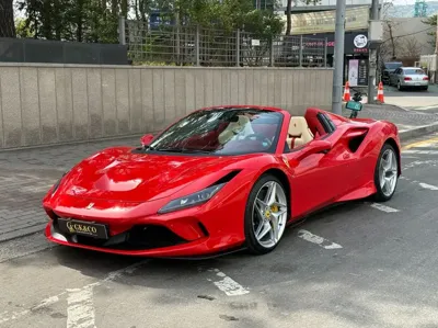 Ferrari F8