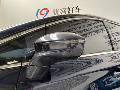 BYD MAX