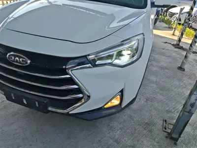 JAC Refine S7