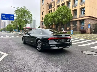 Audi A7L