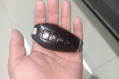 Denza Z9