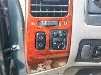 Mitsubishi Pajero (Import)
