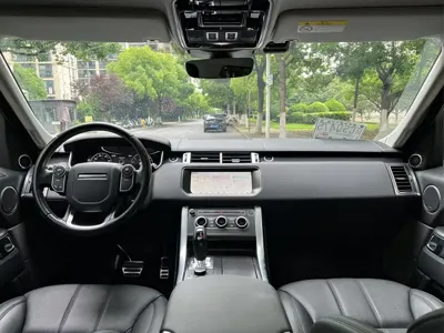 Land Rover Sport
