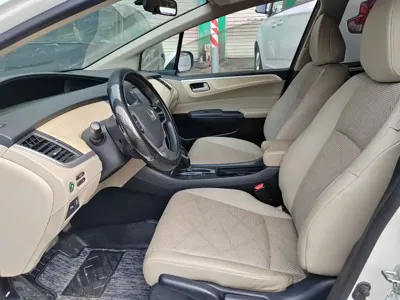 Honda Jade