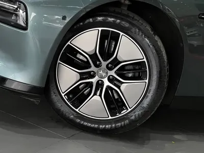 Xpeng P7