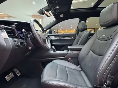 Cadillac XT6