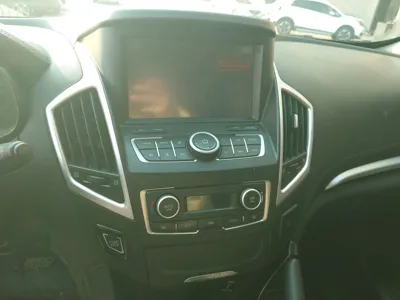 Dongfeng Aeolus AX7