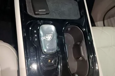 Volvo EM90