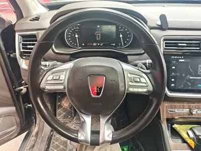 Roewe RX8