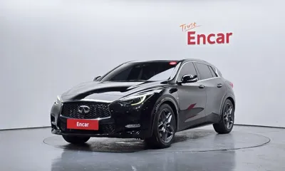 Infiniti Q30