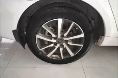 Geely Auto Emgrand