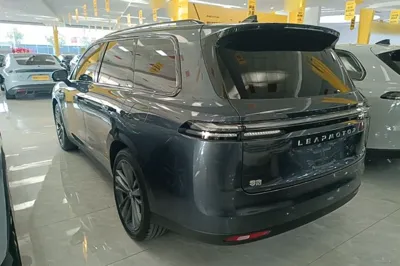 Leapmotor C16