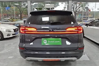 BYD Song