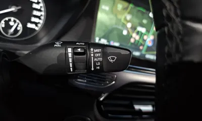 Genesis EQ900