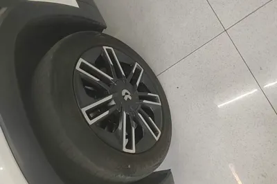 Nio EC6