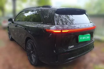 Xpeng G9