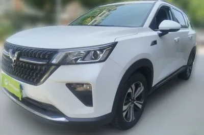 Wuling Asta