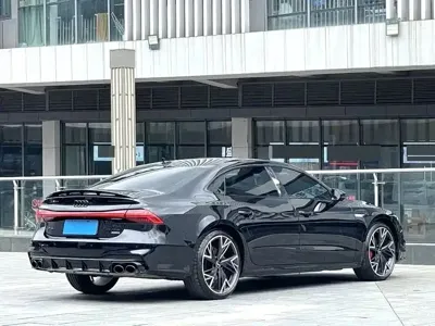 Audi A7L
