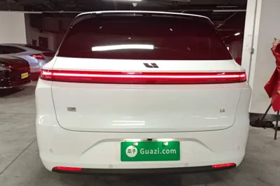 Li Auto L6