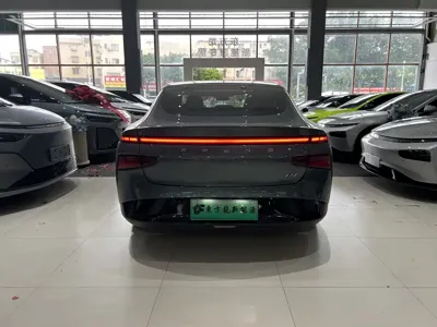 Xpeng P7