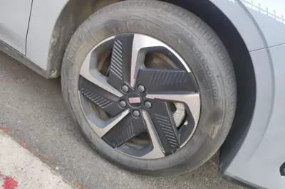 Geely Galaxy L6