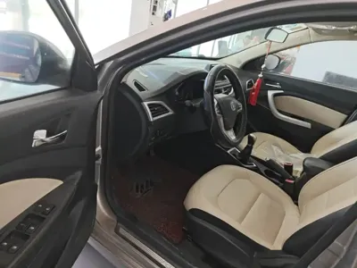 Changan V7